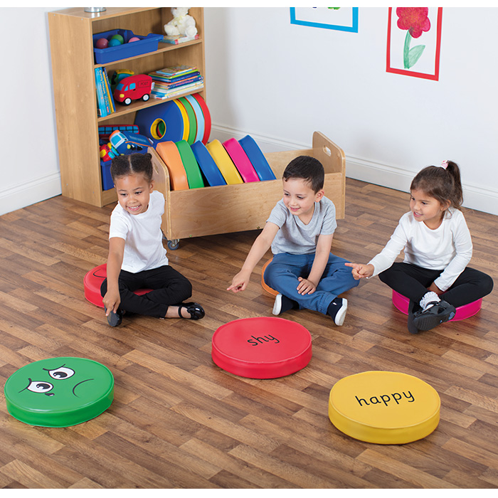 Emotion Cushions Set With The Trolley